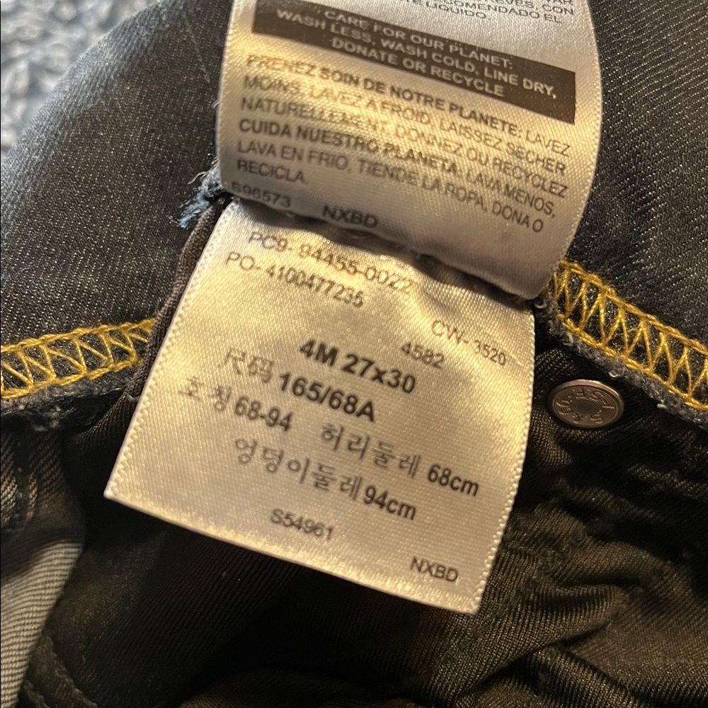 Signature by LEVI STRAUSS GOLD Totally Shaping Pull-On Skinny - Picture 8 of 8